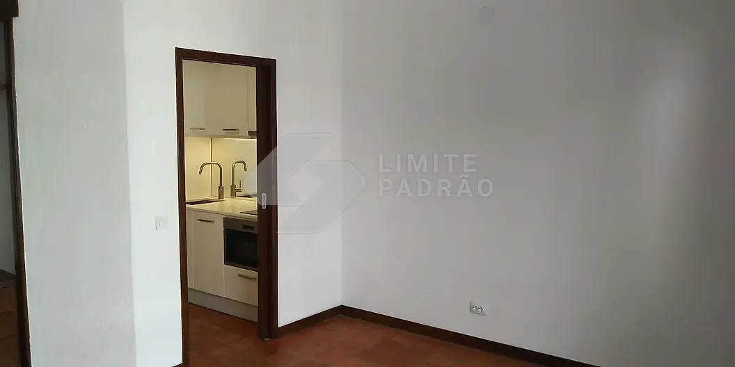 Sala: sala com cozinha ao fundo